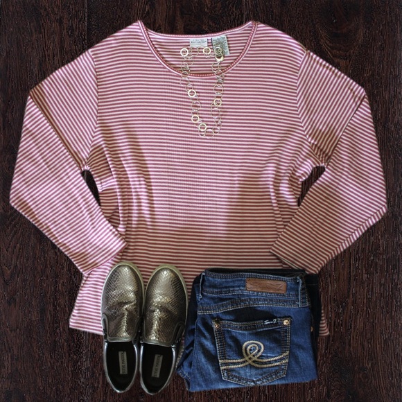 White Stag Tops - “Plus” NWOT White Stag Striped Top Size 18/20W